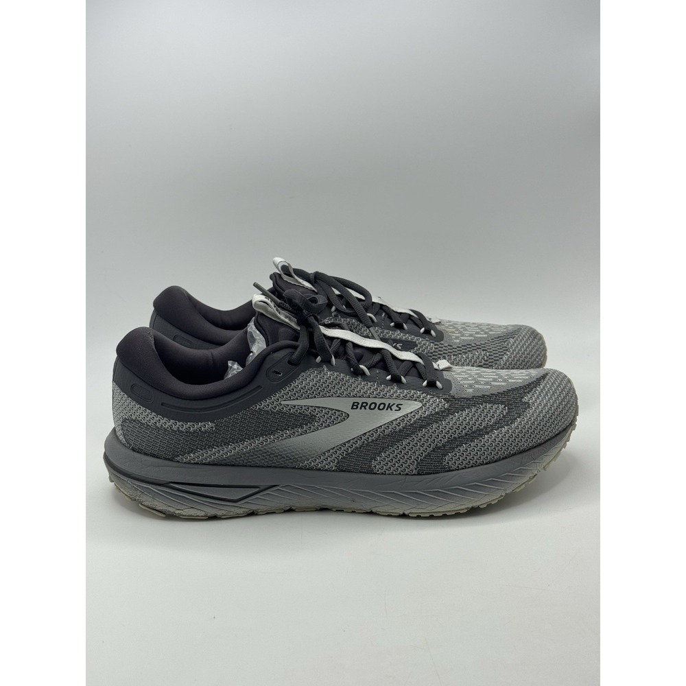 Books Revel 7 Men's Size 12 D (Medium) Running Shoes Gray
